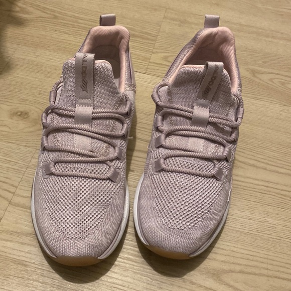 Aldo Running Shoes - Picture 1 of 4